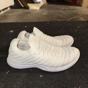 APL Womens Sneakers Size US 6 White TechLoom Wave W Knit Chic Everyday